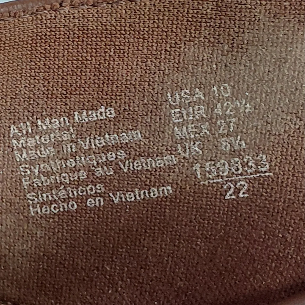 American Eagle Wedge Brown Buckle 4in Heel Sandle. Size 10.